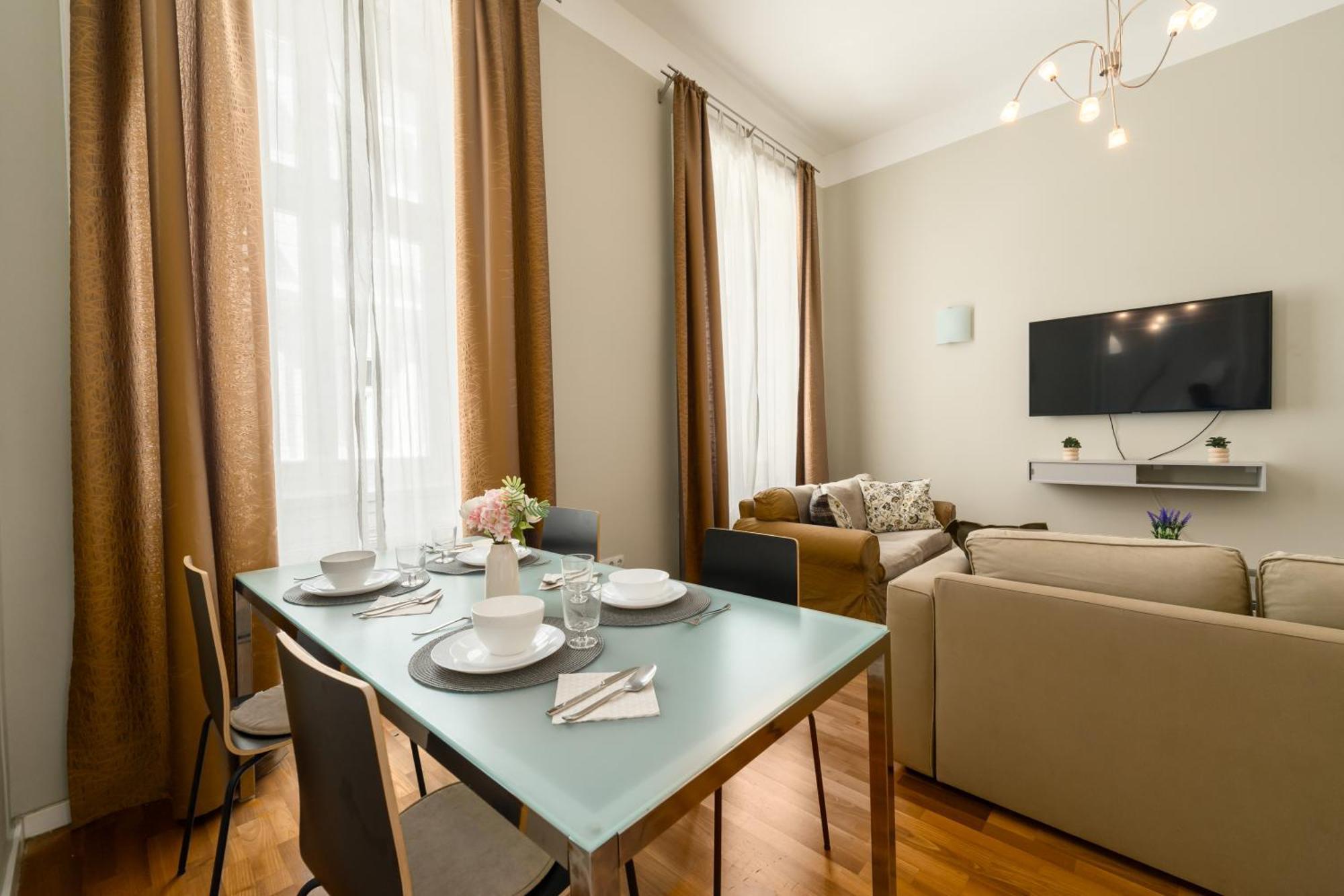 Spacious Apartment By Opera Boedapest Buitenkant foto